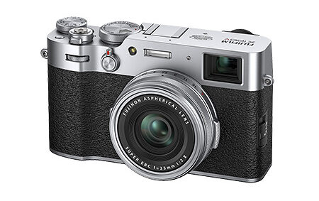 FUJIFILM X100V